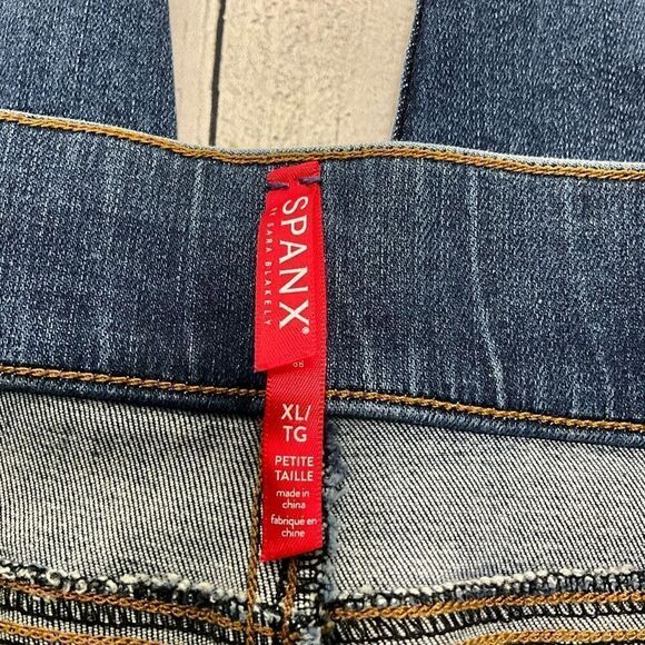 SPANX Ankle Skinny Denim Jeggings - Picture 4 of 5